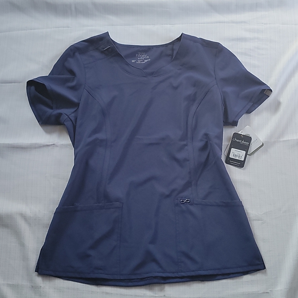 Cherokee scrub top